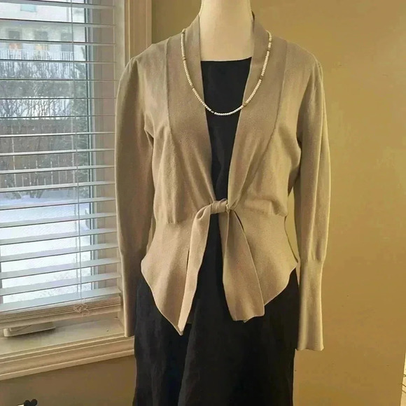 [M]Part Two Chianna Short Cardigan With Tie Closure and Ruched  Shoulders - Picture 1 of 15